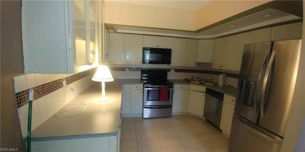 VILLA PINES OF CAPE CORAL - Residential