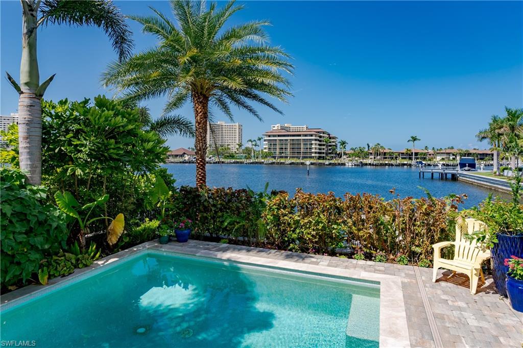 MARCO BEACH - Residential