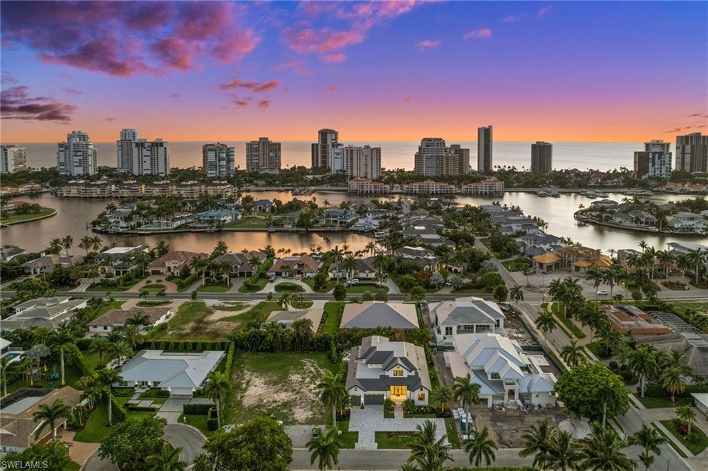 PARK SHORE - Residential