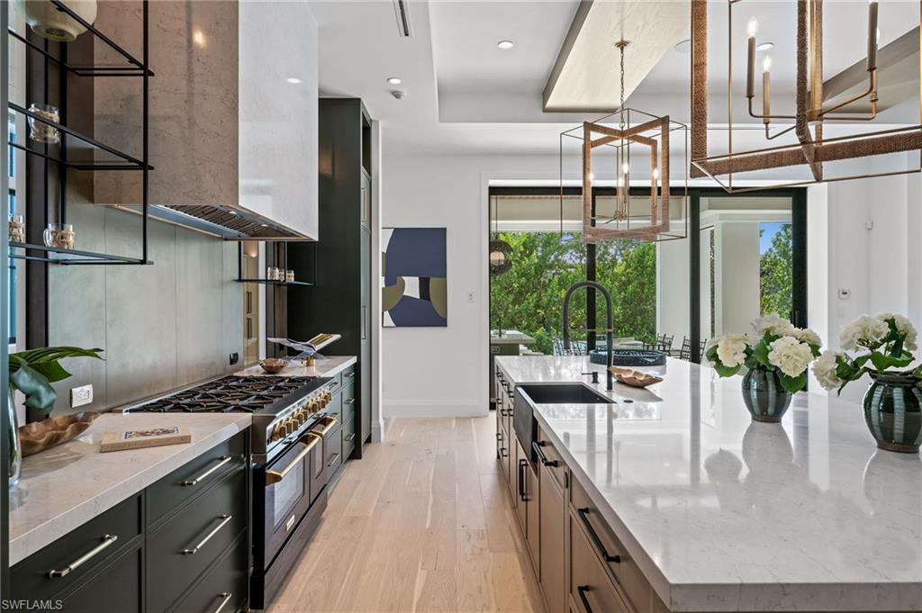 PARK SHORE - Residential