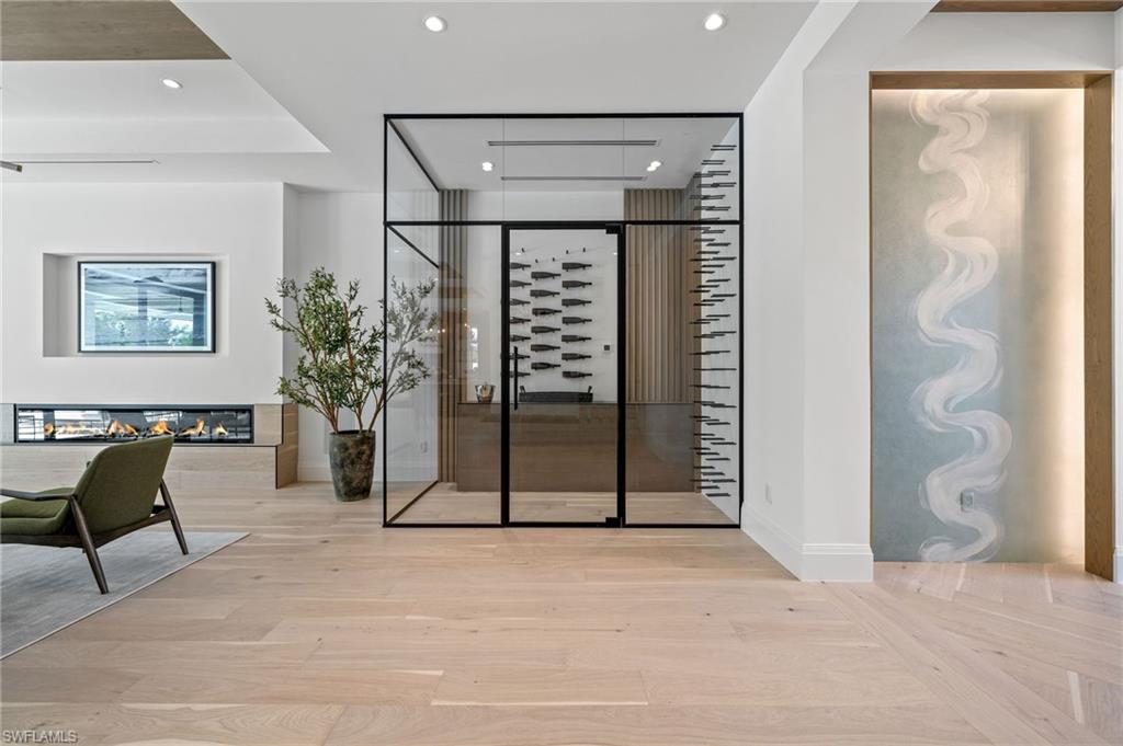 PARK SHORE - Residential
