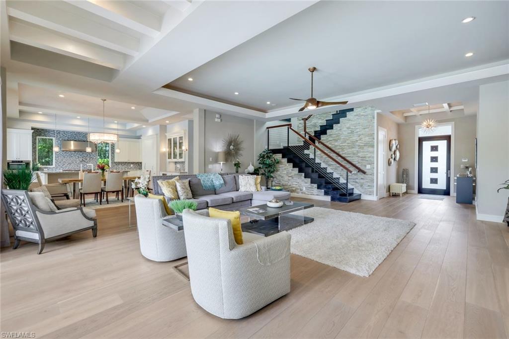 MOORINGS - Residential