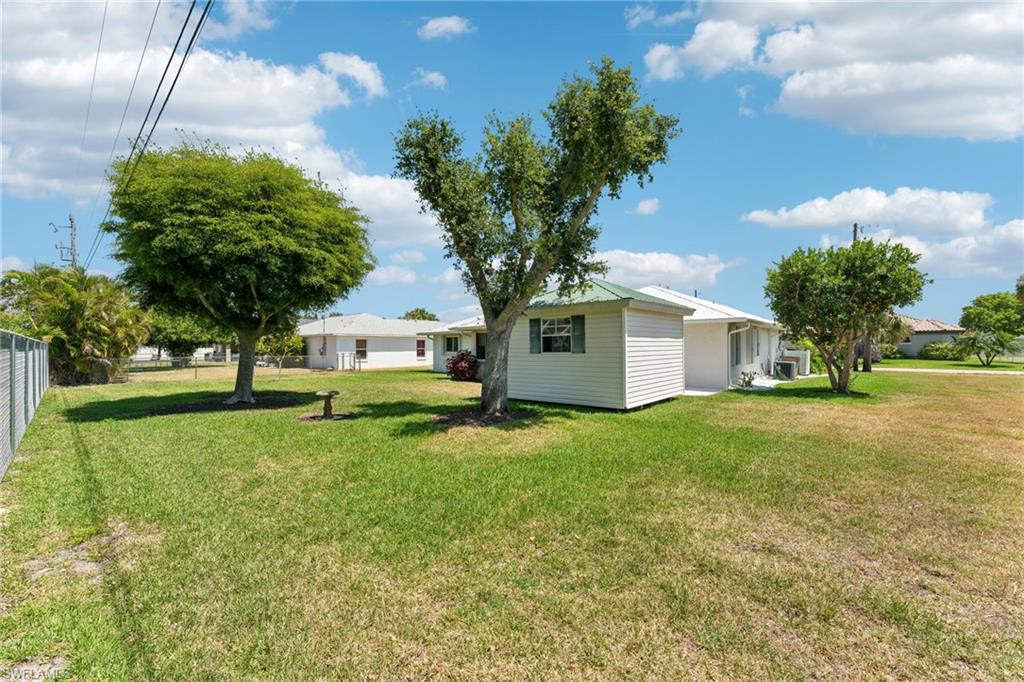CAPE CORAL - Residential