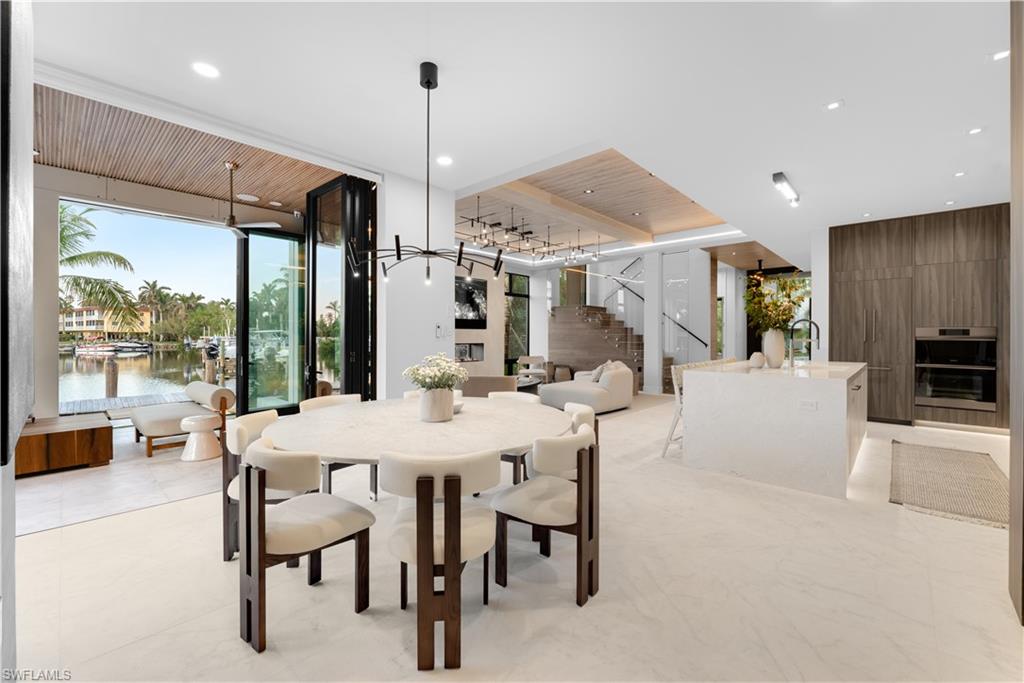 OYSTER BAY - Residential