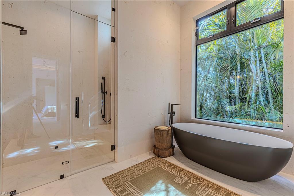 OYSTER BAY - Residential