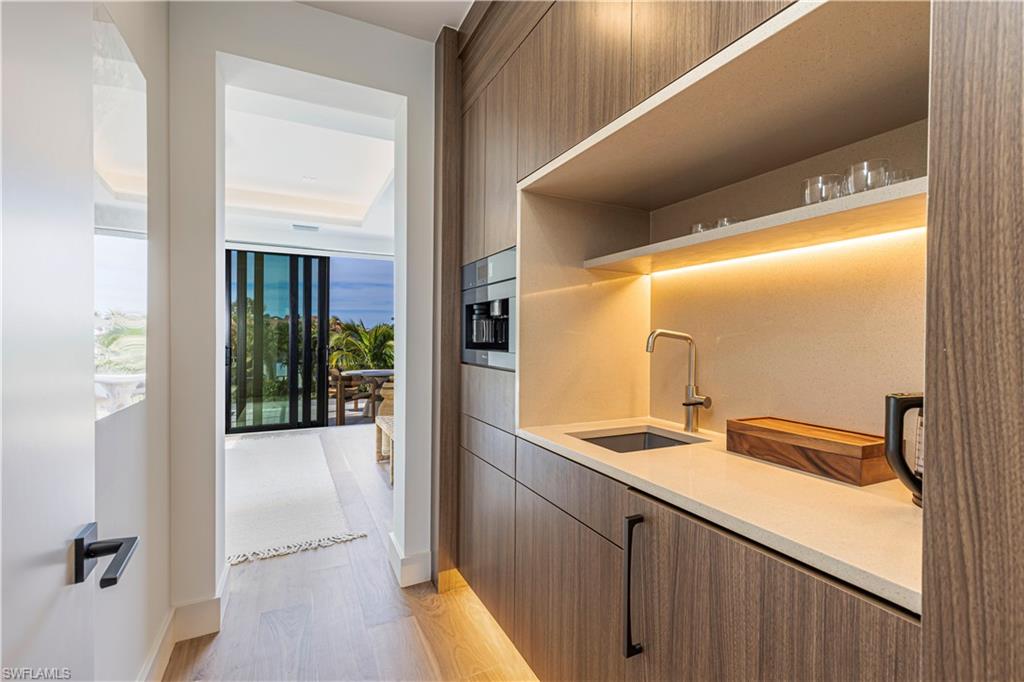 OYSTER BAY - Residential