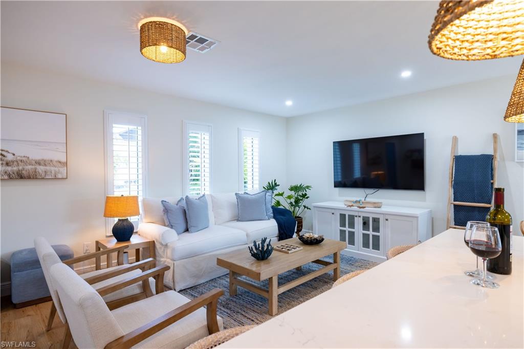 NAPLES PARK - Residential