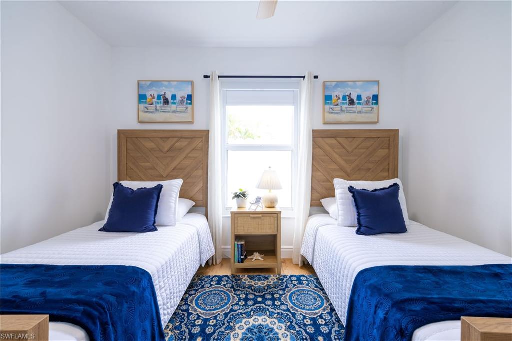 NAPLES PARK - Residential