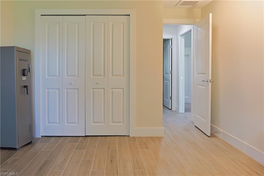 FORT MYERS SHORES - Residential