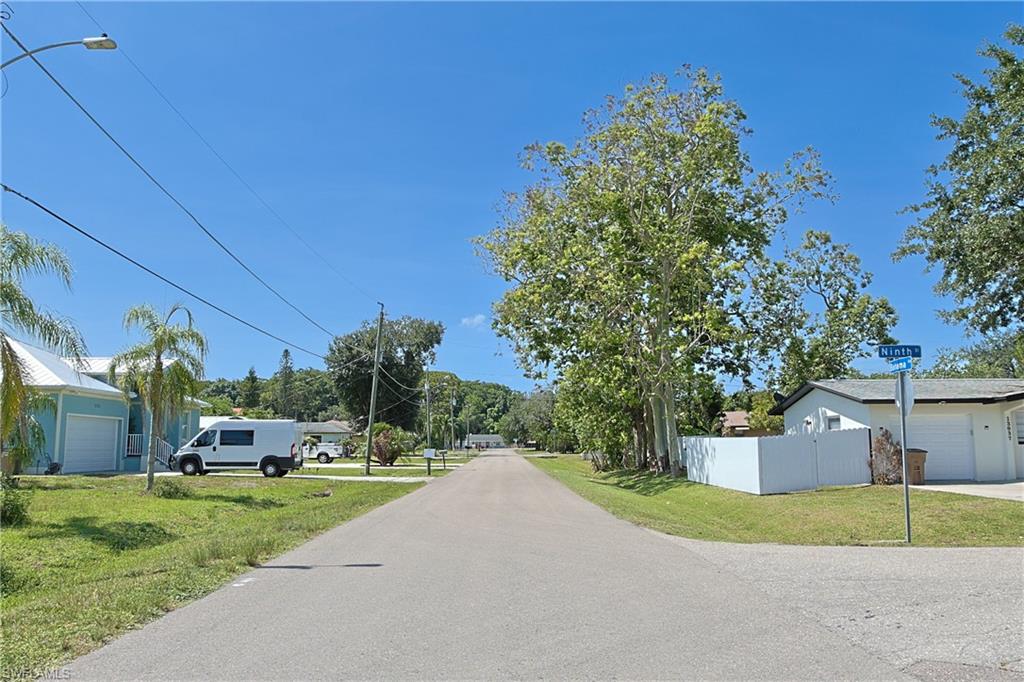 FORT MYERS SHORES - Residential