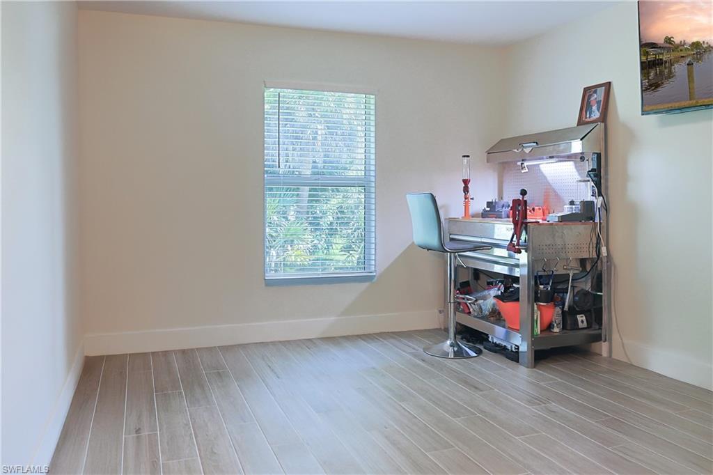 FORT MYERS SHORES - Residential