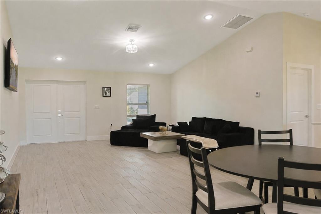 FORT MYERS SHORES - Residential