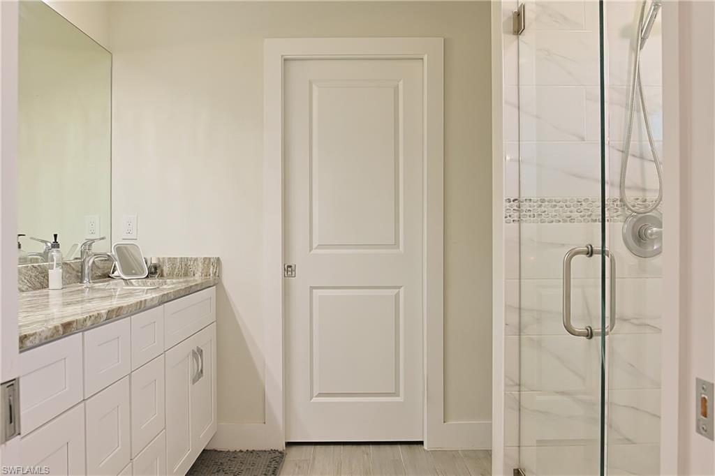 FORT MYERS SHORES - Residential