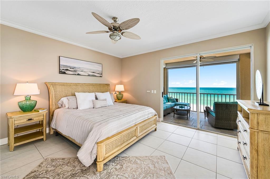 BAREFOOT BEACH CLUB - Residential