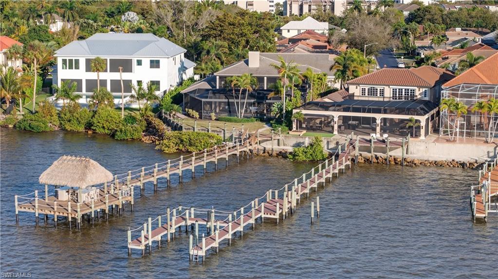 RIVERSIDE YACHT CLUB - Residential
