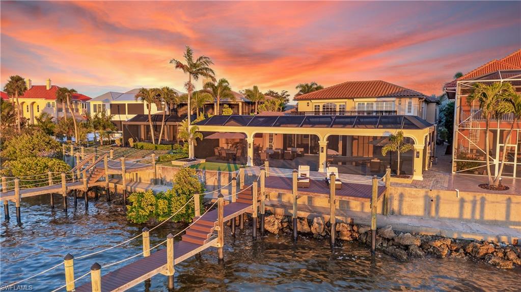 RIVERSIDE YACHT CLUB - Residential