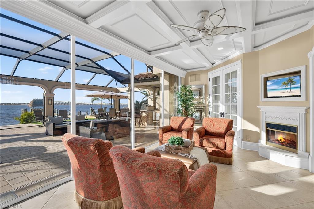 RIVERSIDE YACHT CLUB - Residential