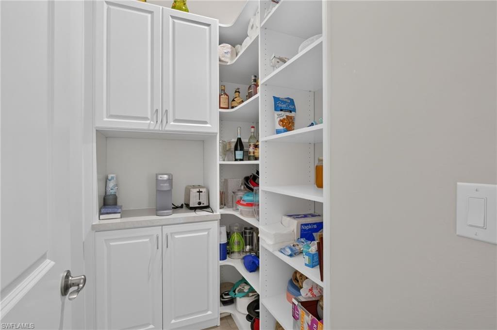 ABACO POINTE - Residential