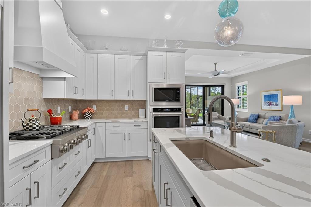 ABACO POINTE - Residential