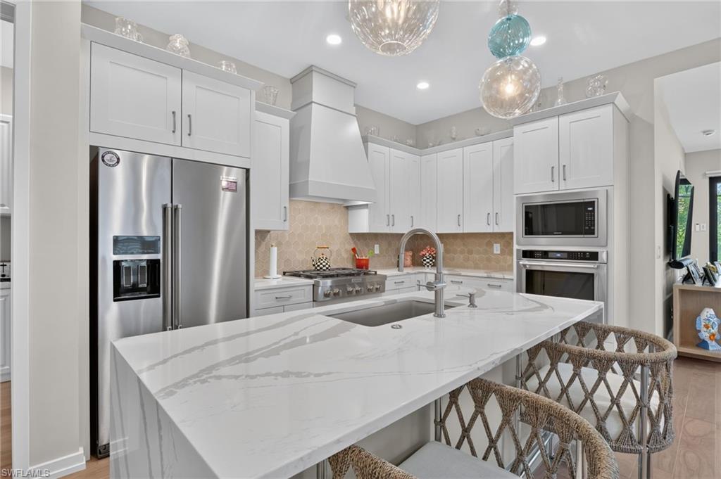 ABACO POINTE - Residential