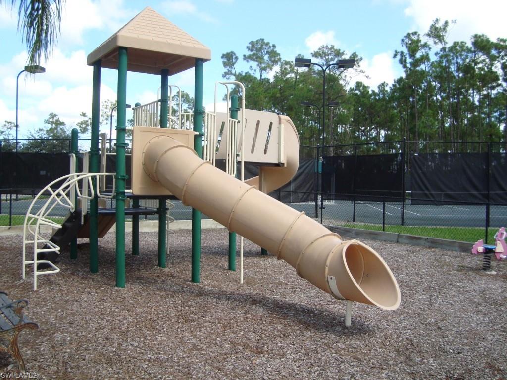 IBIS POINTE - Residential