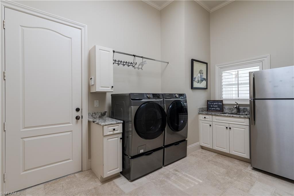 RIVERBROOKE - Residential