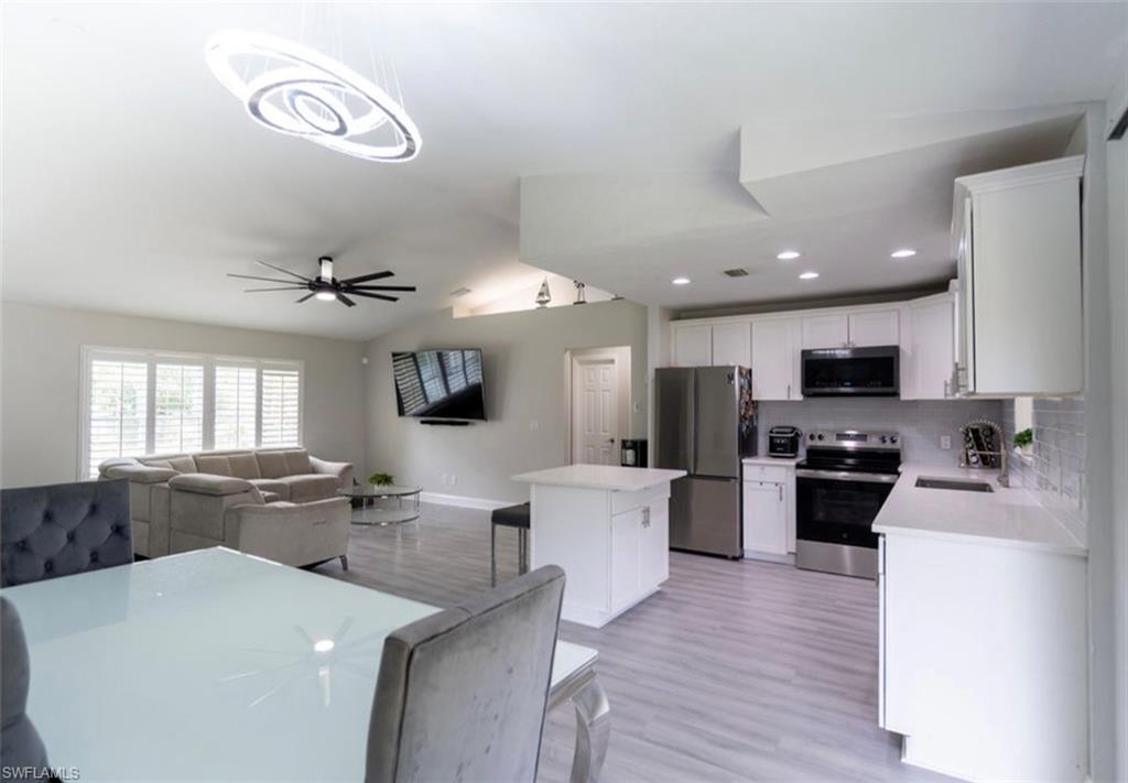 GOLDEN GATE ESTATES - Residential