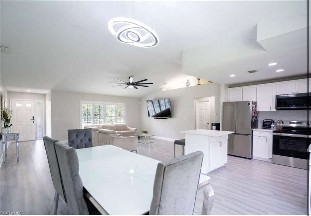GOLDEN GATE ESTATES - Residential