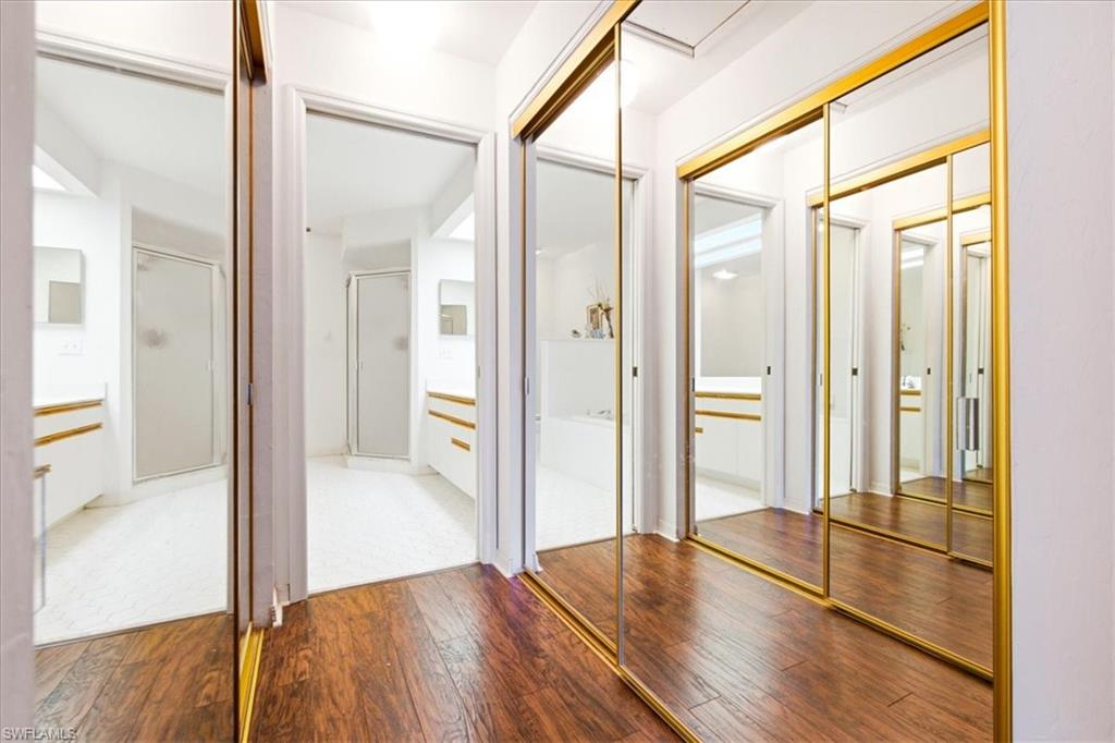 SUNGATE VILLAS - Residential