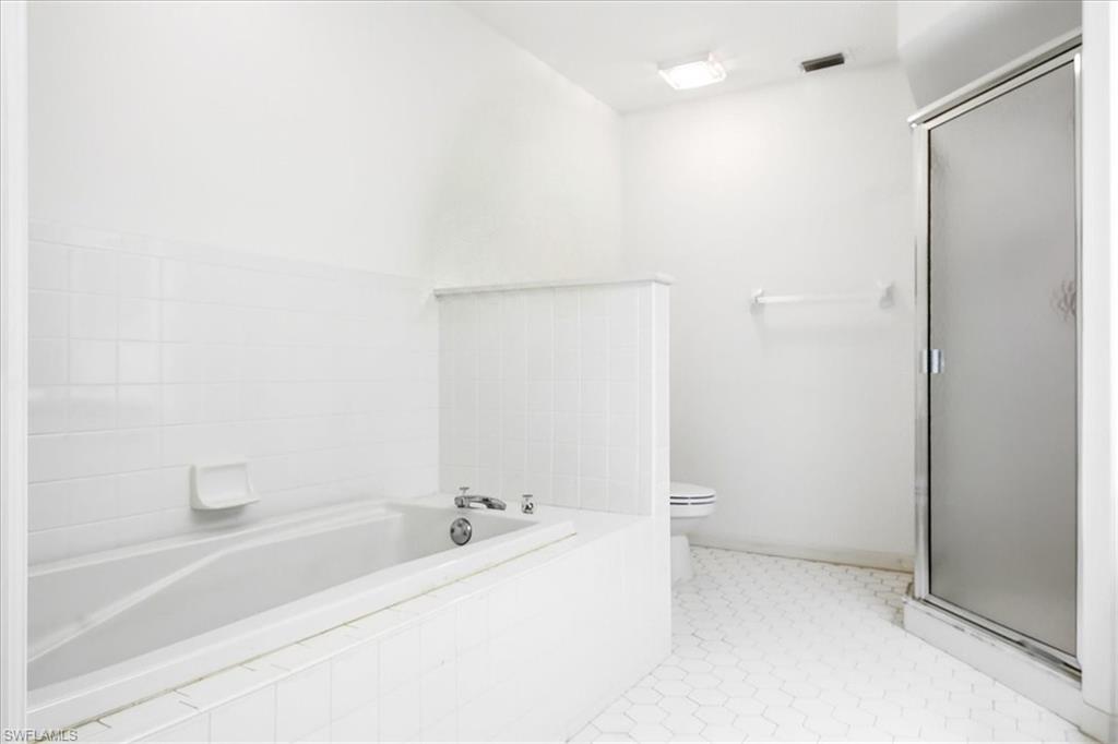 SUNGATE VILLAS - Residential