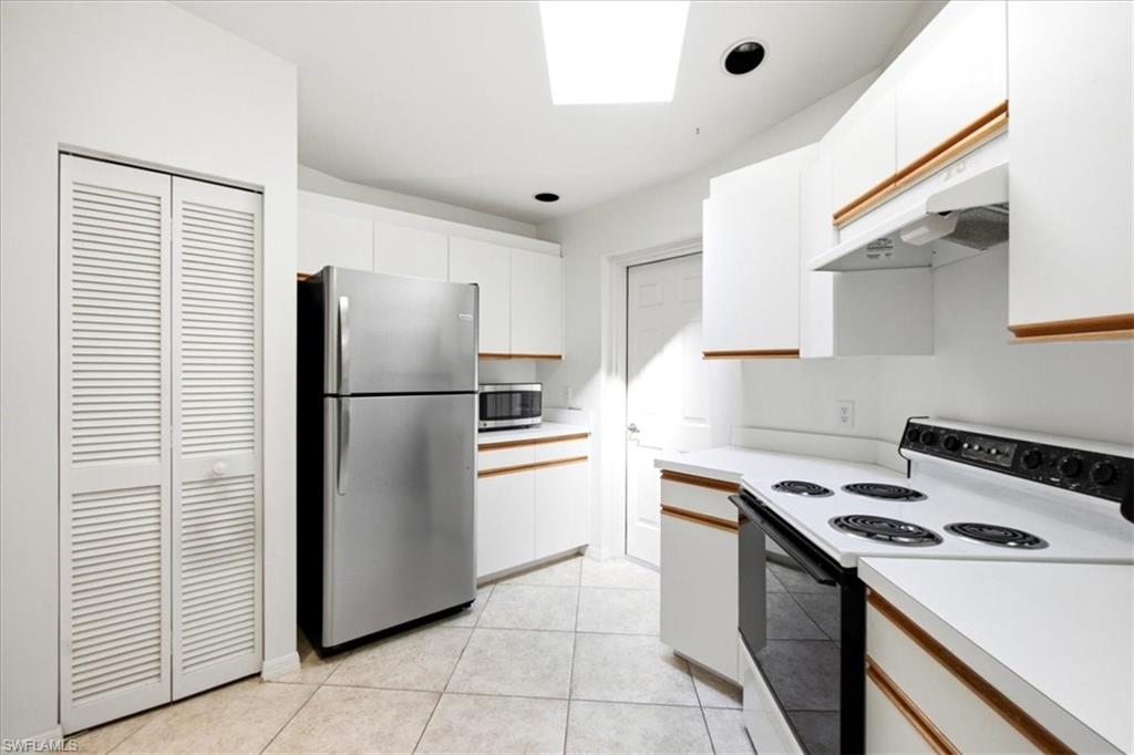 SUNGATE VILLAS - Residential