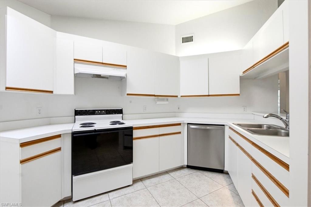 SUNGATE VILLAS - Residential