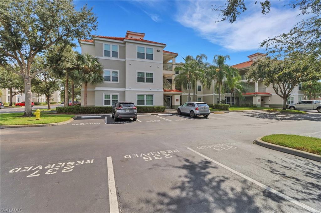 THE TIDES AT PELICAN LANDING - Residential Lease