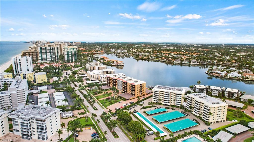 HARBORSIDE WEST - Residential