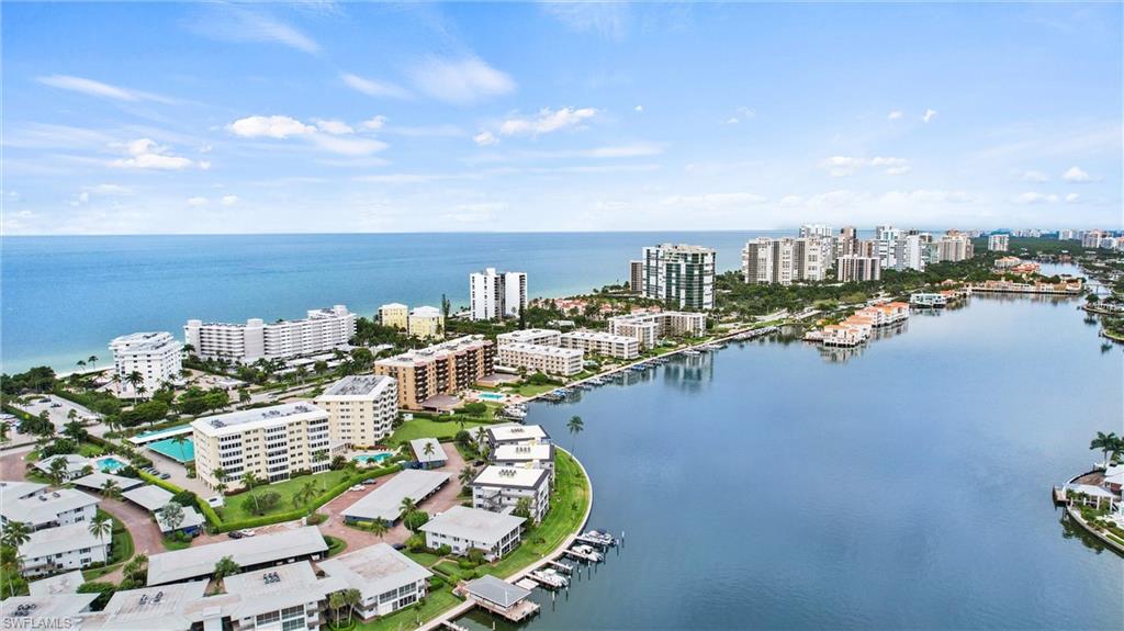 HARBORSIDE WEST - Residential
