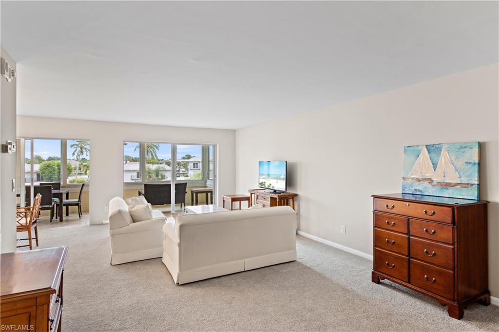 HARBORSIDE WEST - Residential