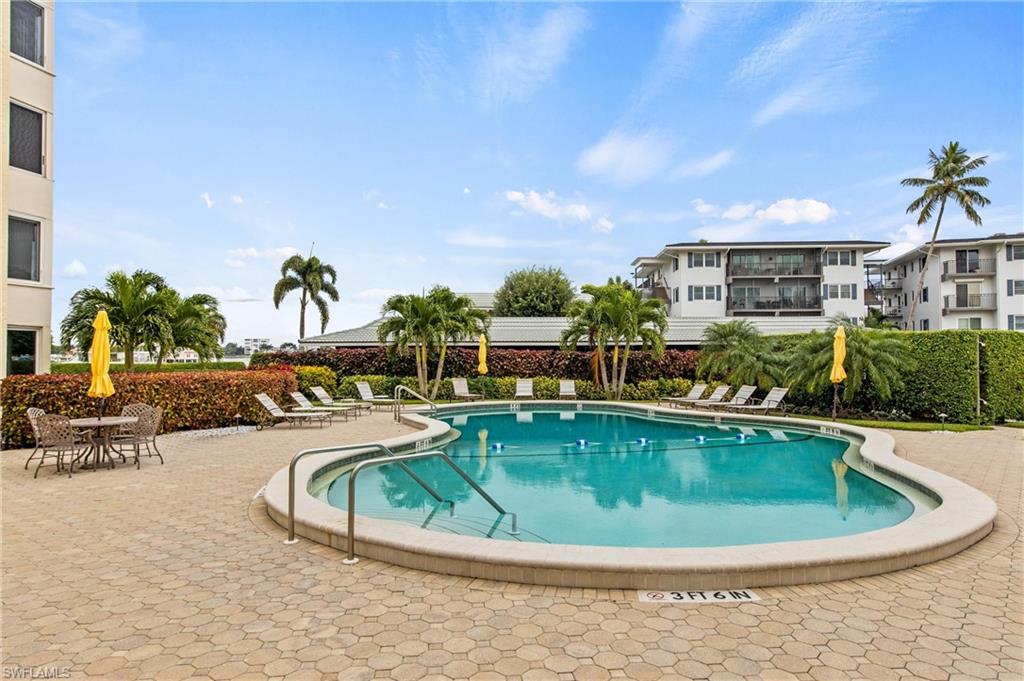 HARBORSIDE WEST - Residential