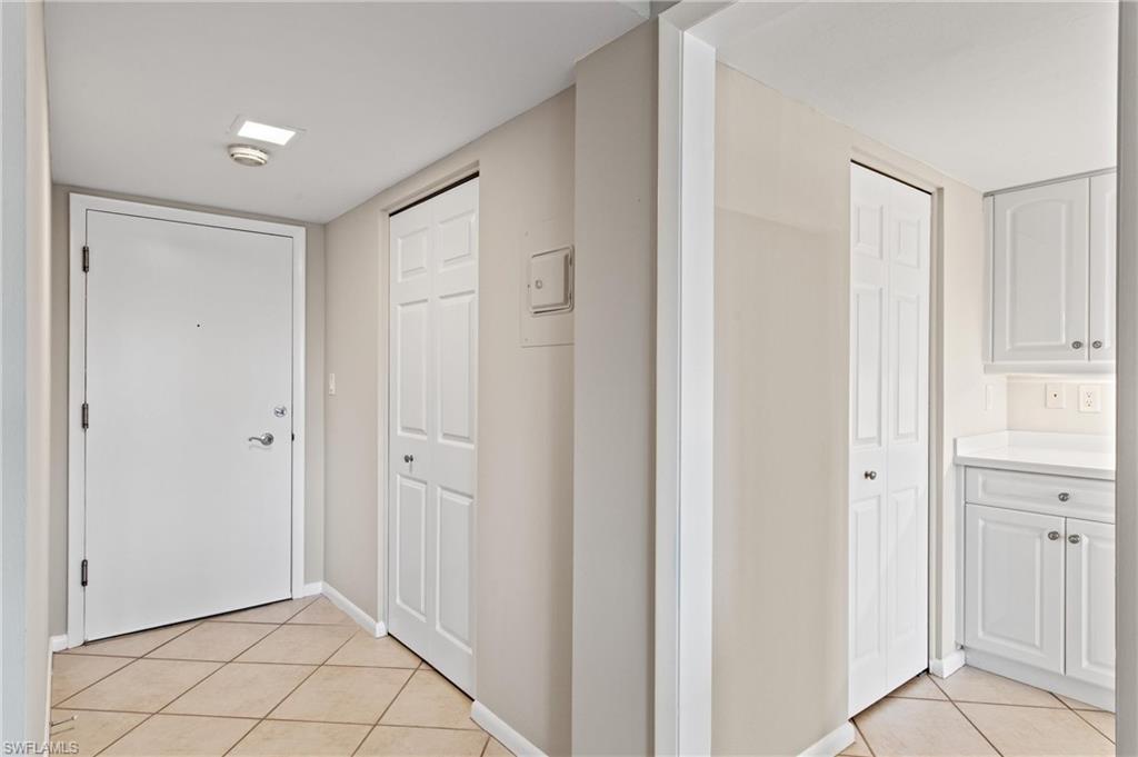 HARBORSIDE WEST - Residential