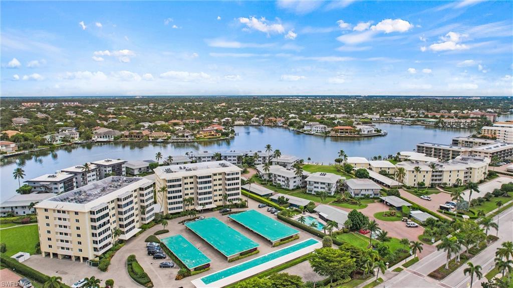 HARBORSIDE WEST - Residential
