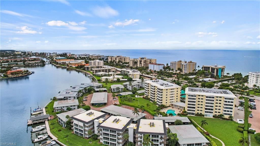 HARBORSIDE WEST - Residential