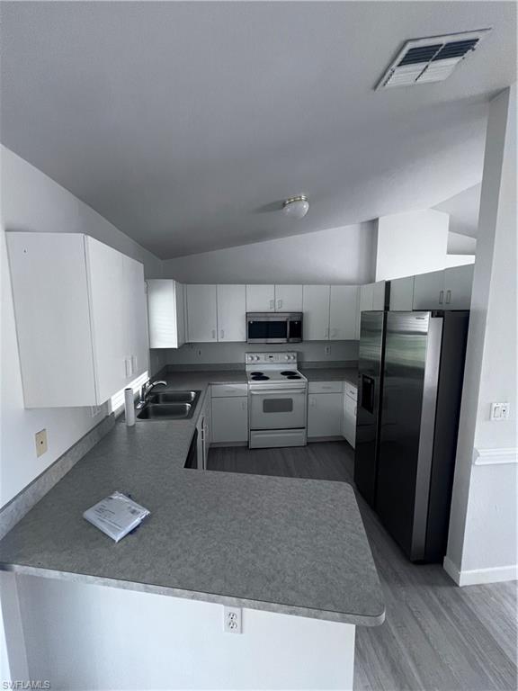 CAPE CORAL - Residential Lease