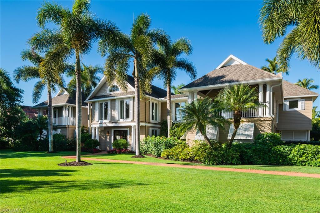 H.14155. Casual elegance & serenity surround you in this timeless & beautifully updated Port Royal home.  Featuring a private & spacious lot and a half grounds, with stunning, mature landscaping & ideally located a few minutes walk to the Port Royal Club and beach.  Renovated for today’s relaxed lifestyle, the home has a light and open floor plan leading on to multiple outdoor terraces both front and back.  Inside features include a master suite with den, morning kitchen, own laundry and covered veranda.  The open kitchen and family room include custom built-ins, Viking and Sub-Zero appliances, a large walk in pantry, bar and fireplace.  Outside, you’ll find an expansive living area with built in grill and television overlooking the 15 x 30 pool with spa, plus further covered verandas that are perfect for enjoying the tranquil views.  Port Royal Club Membership Eligibility.