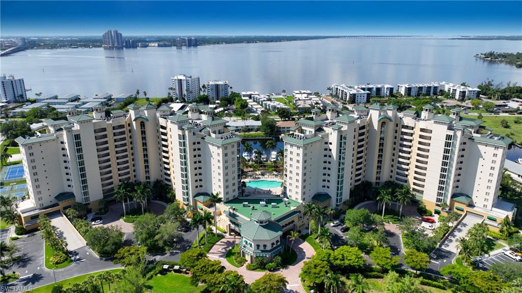 NORTH STAR YACHT CLUB - Residential