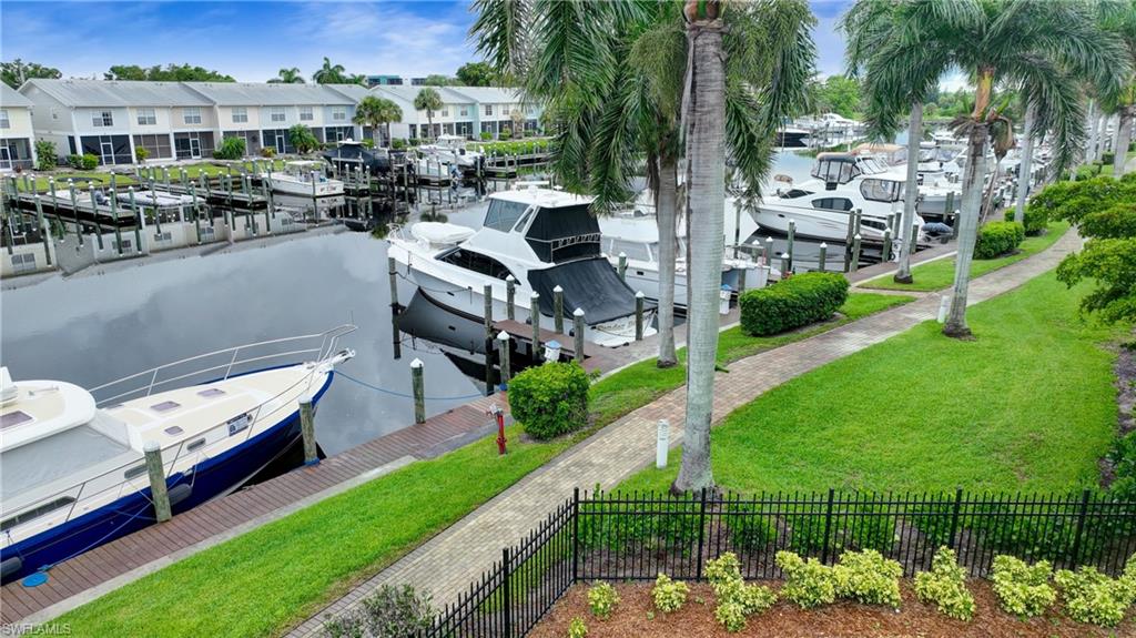 NORTH STAR YACHT CLUB - Residential