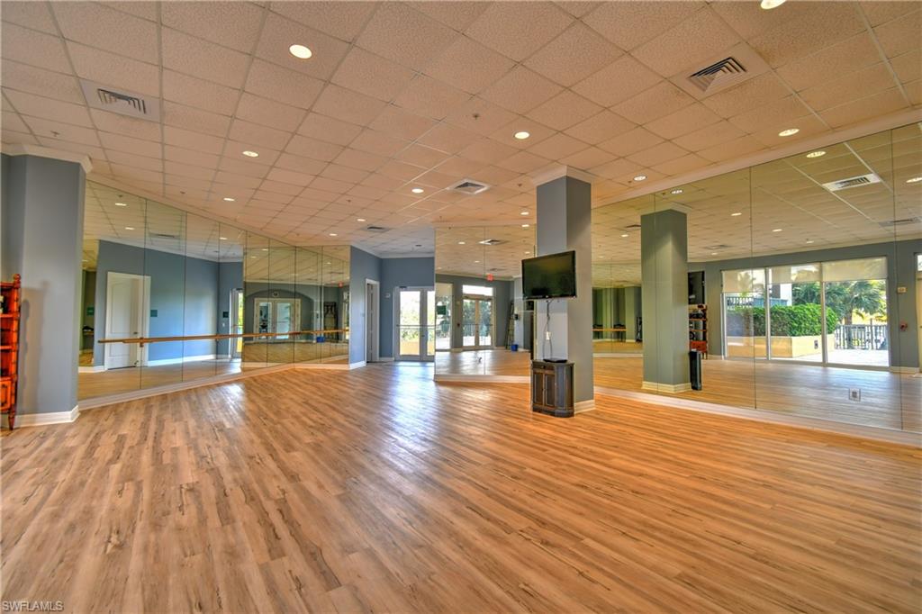 NORTH STAR YACHT CLUB - Residential