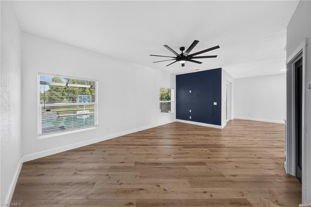 MAGNOLIA LAKES - Residential