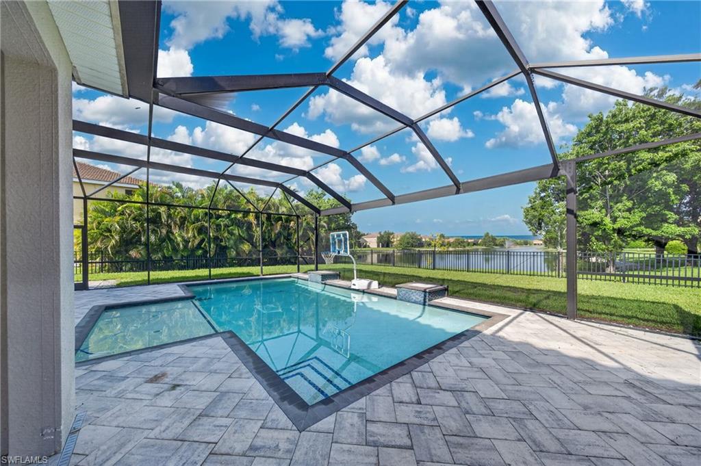 MAGNOLIA LAKES - Residential