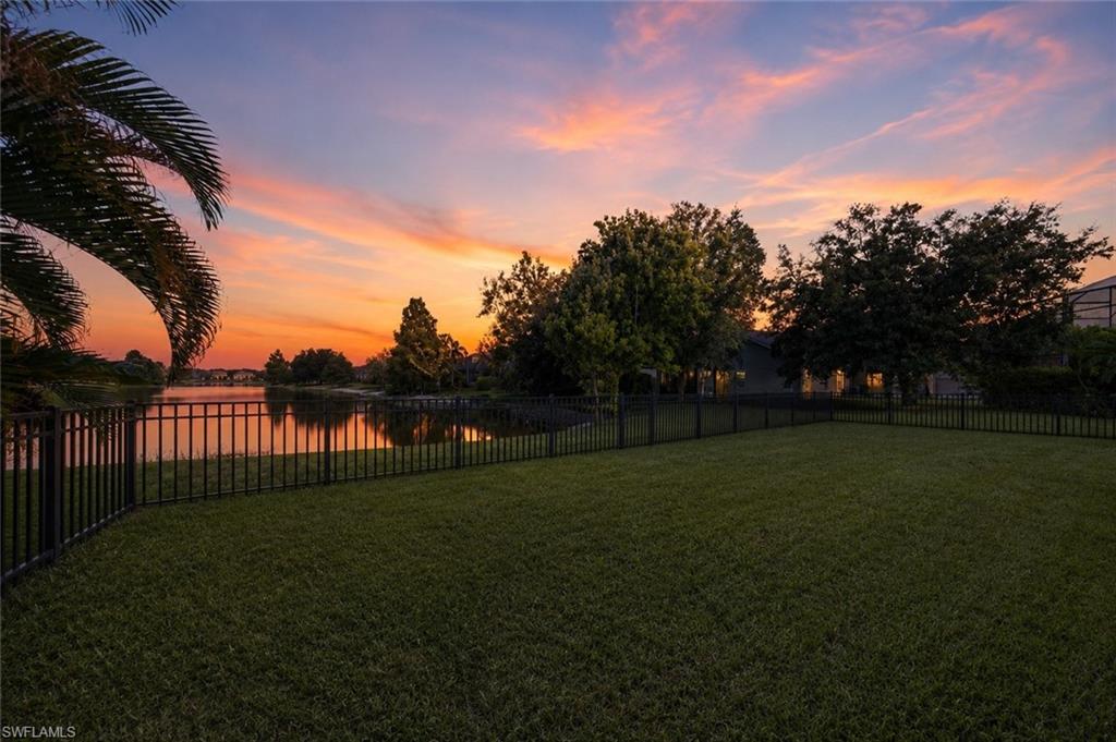 MAGNOLIA LAKES - Residential