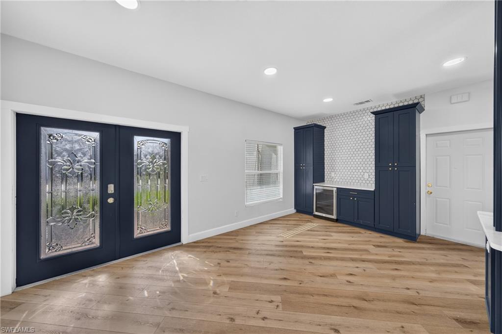 MAGNOLIA LAKES - Residential