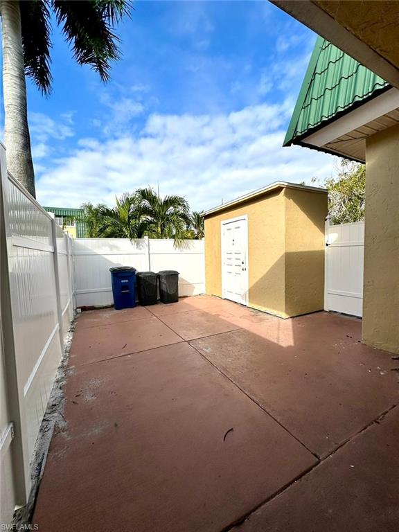 RIVERWALK COVE - Residential Lease